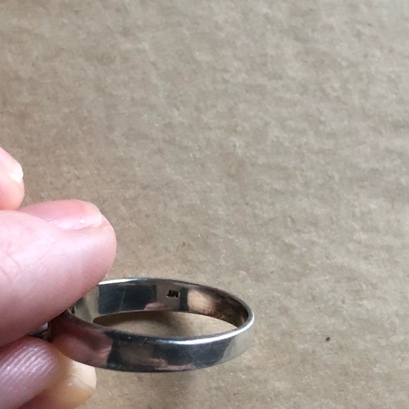 Amathyst Modern Ring - Picture 6 of 6